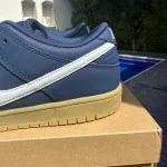 ⁦Sb dunk orenge label navy blue⁩ – תמונה ⁦2⁩