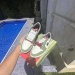 ⁦Jordan 1 low year of the dragon⁩ – תמונה ⁦4⁩